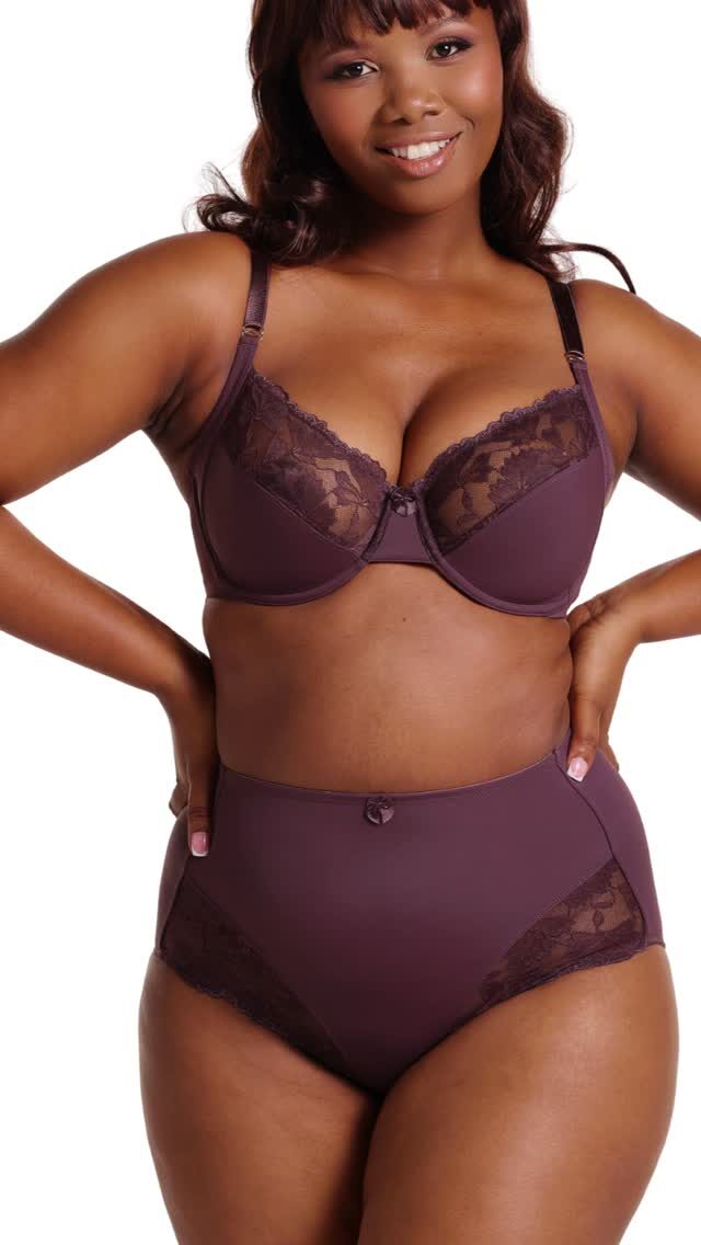 Instagram post from playtex_sa. This post is in position 3.